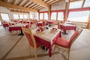 ristorante-Hotel-Caminetto-Mountain-Resort-2